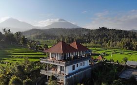 Candra Cottage